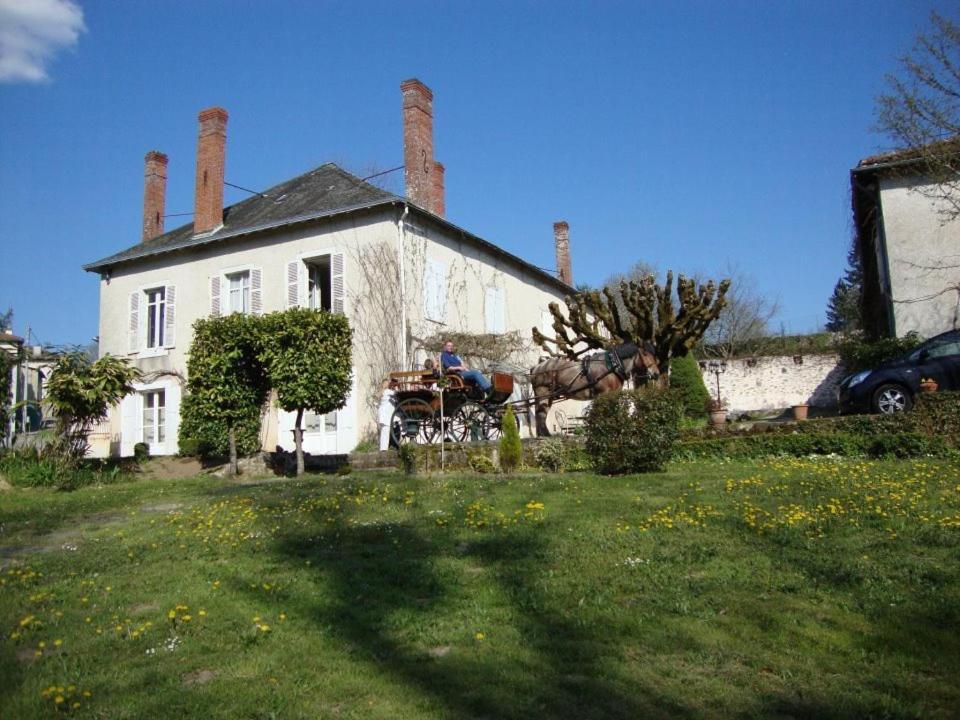 Domaine De La Dame De Lauriere Bed & Breakfast Solignac Eksteriør bilde