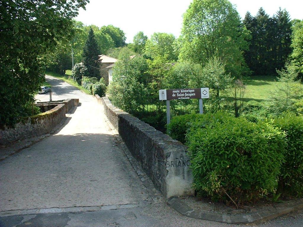 Domaine De La Dame De Lauriere Bed & Breakfast Solignac Eksteriør bilde